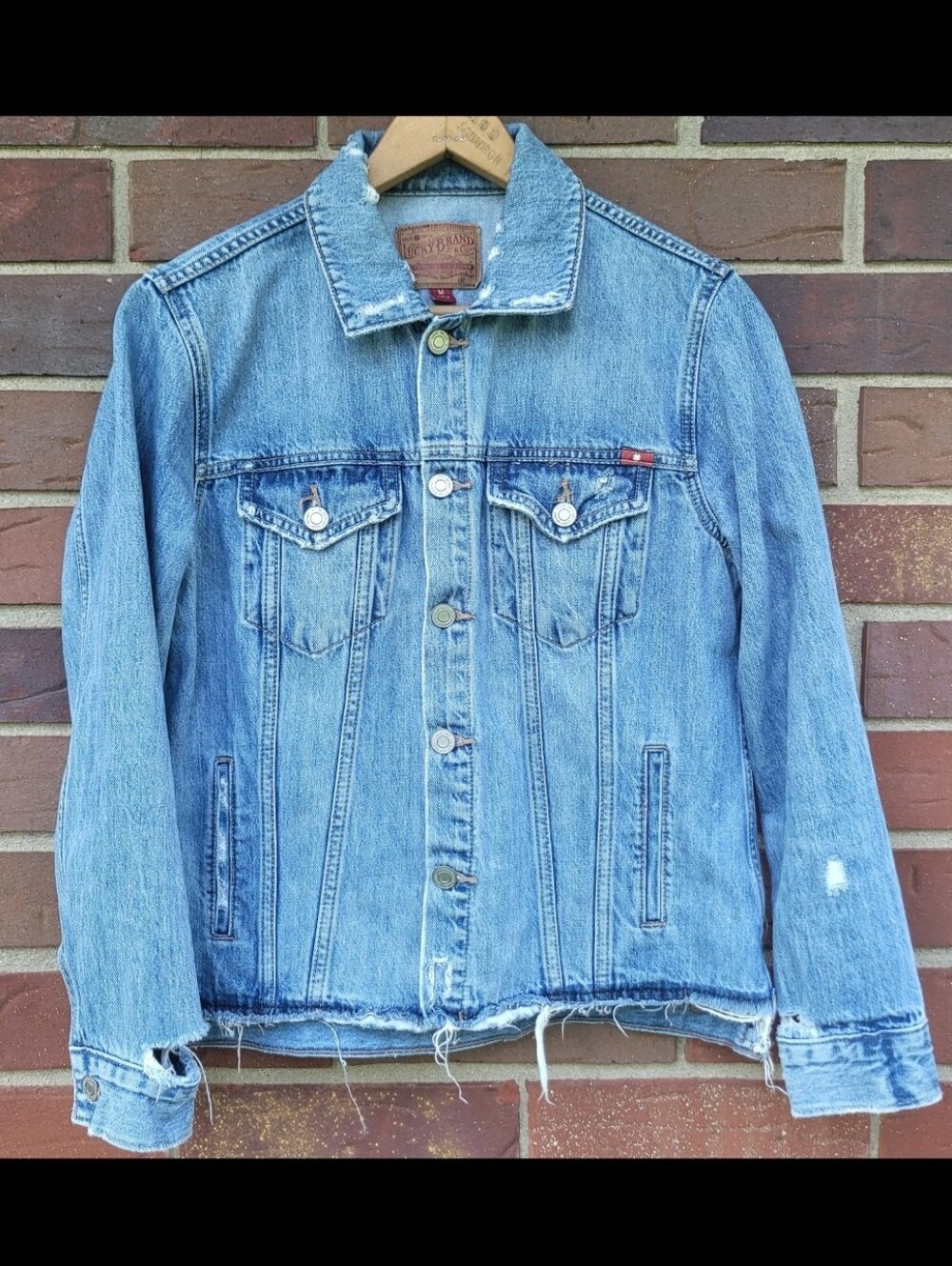 Lucky Brand The Tomboy Trucker Distressed Denim Jacket Womens Medium 100% Cotton